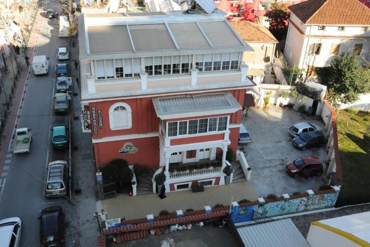 Hotel Boutique Restaurant Gloria Tirana Exterior photo